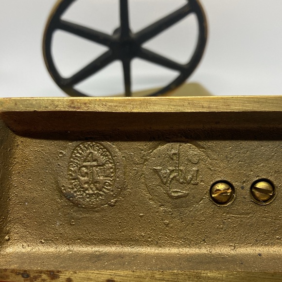 1960 Virginia Metal Works Polished Brass Wagon Wheel Bookends - Picture 4 of 13